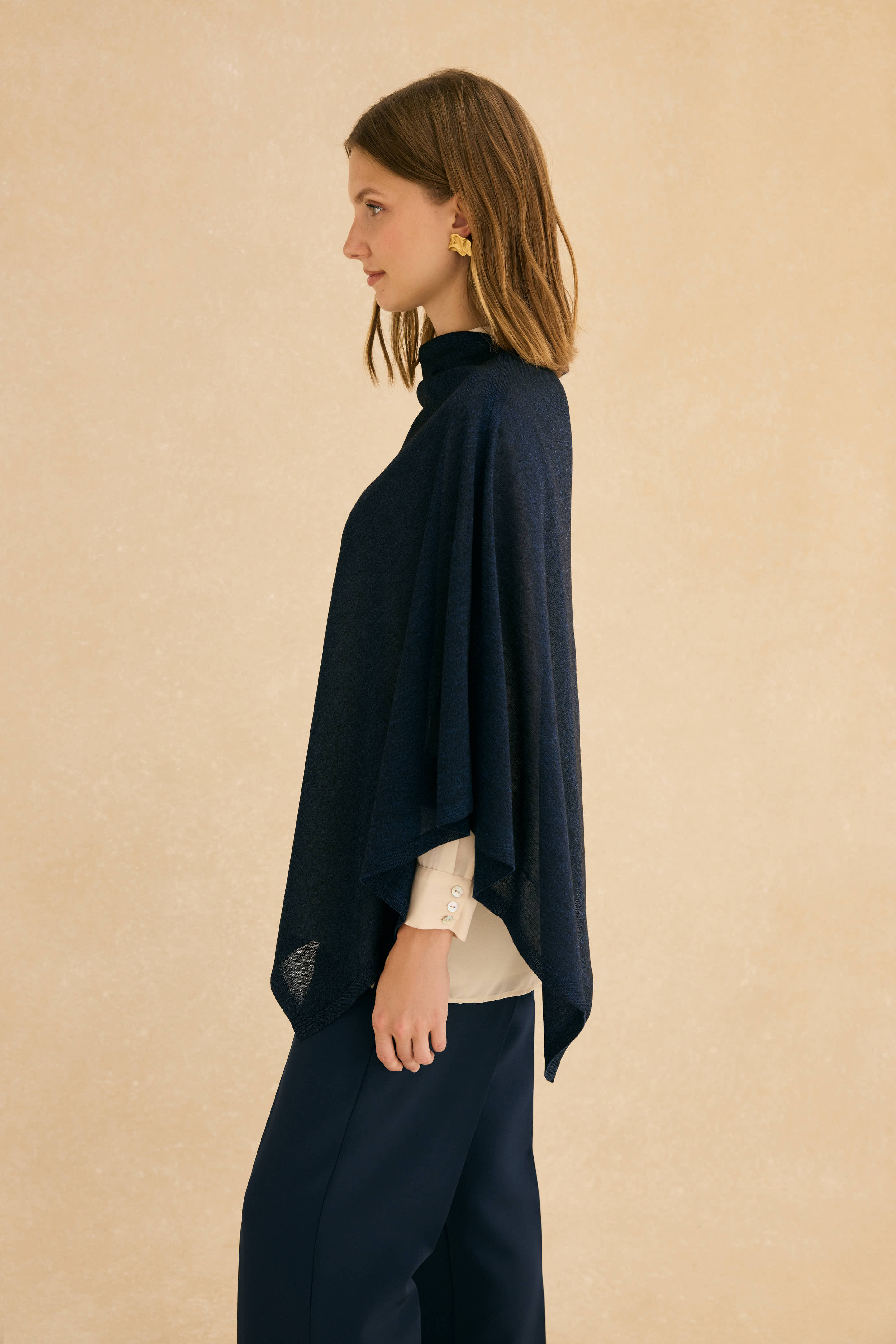 Poncho PUNTO Azul Marino - Image 3